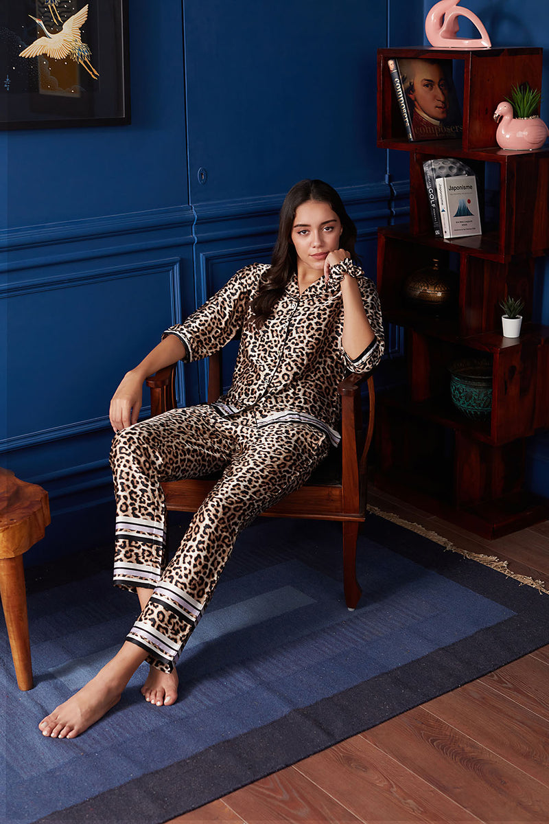 Bold Roar Pyjama Set